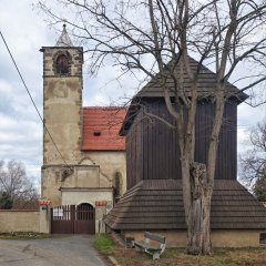 pohled zezadu zprava