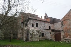 pohled zezadu zleva