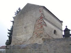 pohled zezadu zleva