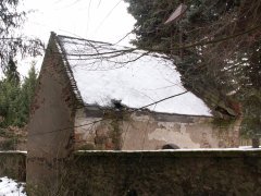 pohled zezadu zleva