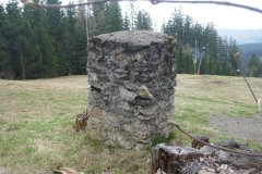pohled zezadu zleva