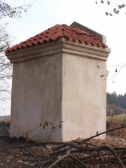 pohled zezadu zleva