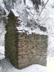 pohled zezadu zleva