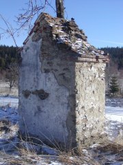 pohled zezadu zleva
