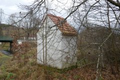 pohled zezadu zleva