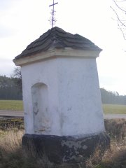 pohled zezadu zleva