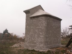 pohled zezadu zprava
