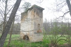 pohled zezadu zleva