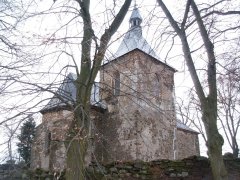 pohled zezadu zleva - nové střechy