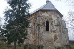 pohled zezadu zprava