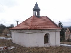 pohled zezadu zleva