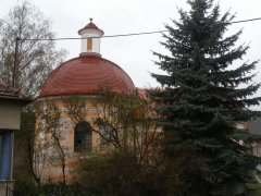 pohled zleva