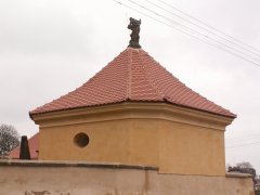 pohled zezadu zprava