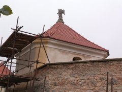 pohled zezadu zleva