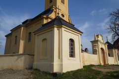 pohled zezadu zleva