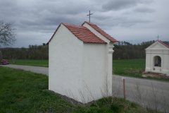 pohled zezadu zleva