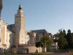 pohled zezadu zprava