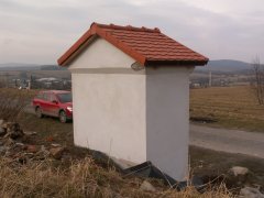 pohled zezadu zleva