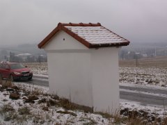 pohled zezadu zleva
