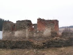 pohled zezadu zprava