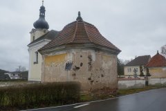 pohled zezadu zprava
