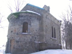 pohled zezadu zleva