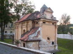 pohled zezadu zprava