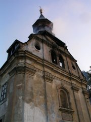 kostel po požáru