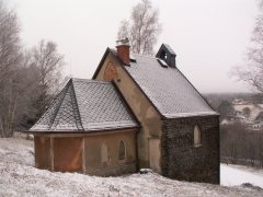 pohled zezadu zleva