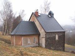 pohled zezadu zleva