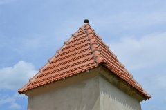 střecha s chmelovou šiškou po dokončení