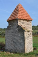 pohled zezadu zleva
