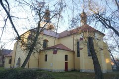 pohled zezadu zprava