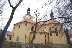 pohled zezadu zprava