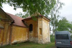 pohled zezadu zprava