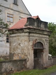 pohled zepředu zleva