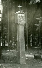 kaplička křížové cesty ke kapli