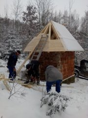 stavba nového krovu - pohled zezadu zleva