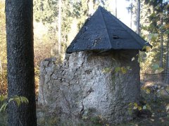 pohled zezadu zprava