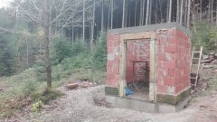 stavba nové kaple - pohled zepředu zprava