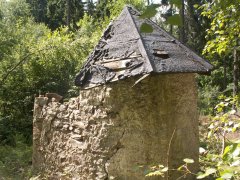 pohled zezadu zprava
