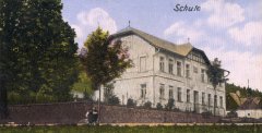 výřez snímku s kaplí z předchozí pohlednice (zcela vpravo)