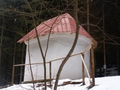 pohled zezadu zprava