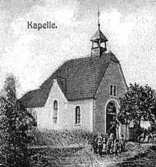 výřez snímku s kaplí z předchozí pohlednice