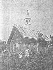 historické foto původní zbrojnice se zvoničkou