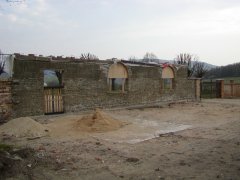pohled zezadu zprava