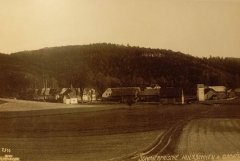 historické foto vsi s kaplí