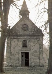 historické foto kaple - pohled zepředu