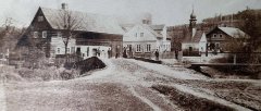 historické fotografie kaple (vpravo od středu)