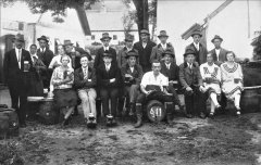 historické foto kaple (v pozadí)